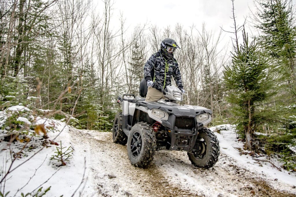 5 éléments essentiels pour rouler l’hiver en quad