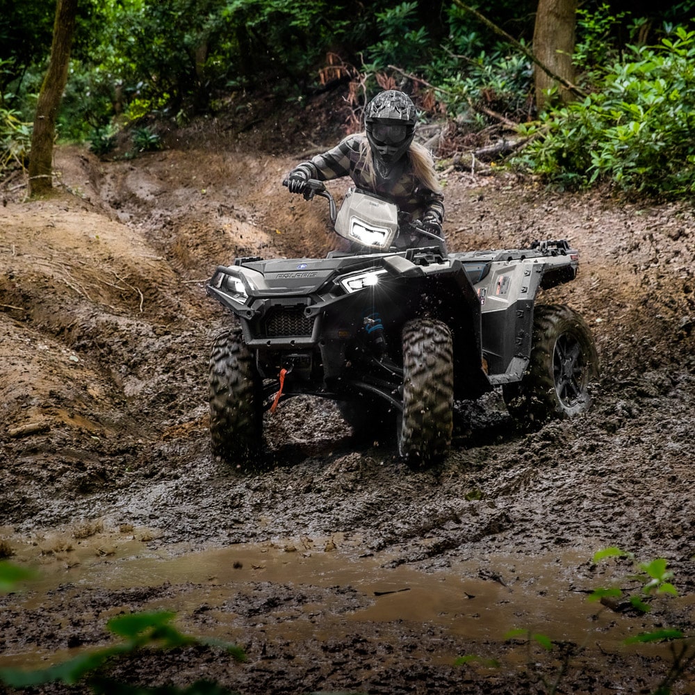 POLARIS-OFF-ROAD-RÉINTRODUIT-LES-MODÈLES-RANGER-ET-SPORTSMAN