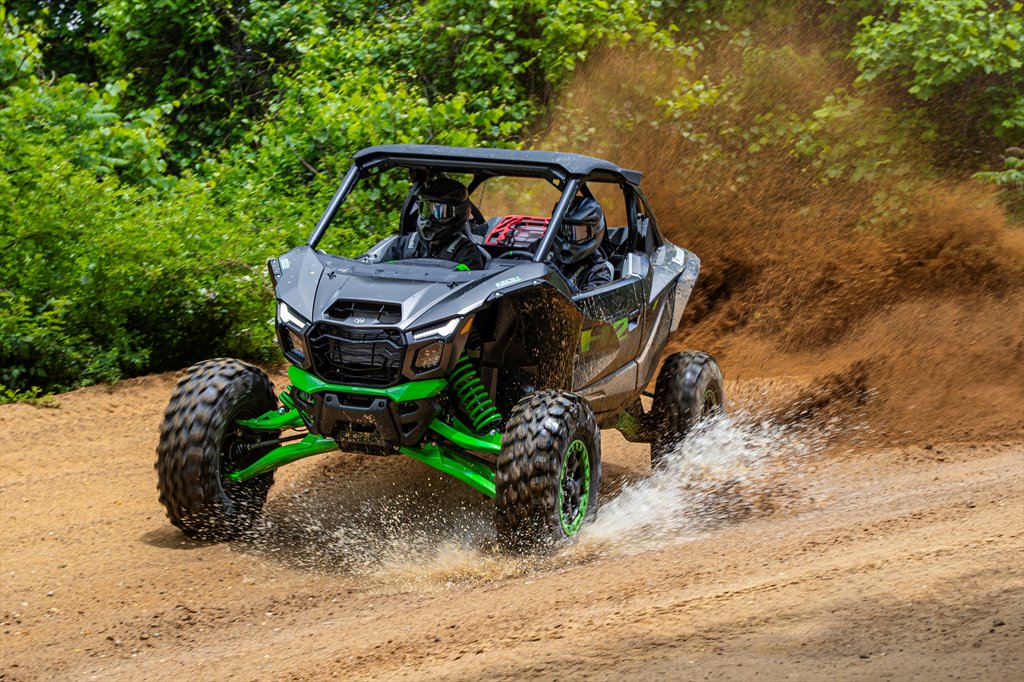 Le TERYX H2 2027 développe 250 chevaux grâce à son quatre cylindres suralimenté.